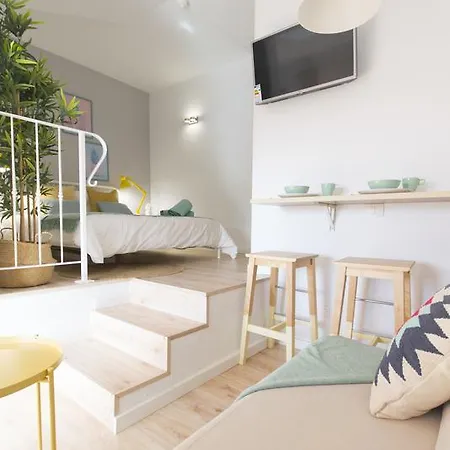 Green Sea Cozy Beach Apartment